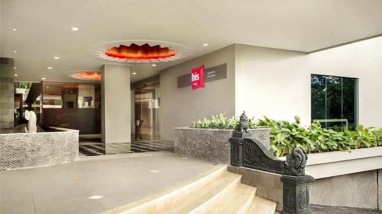 Ibis Yogyakarta Adi Sucipto Exterior