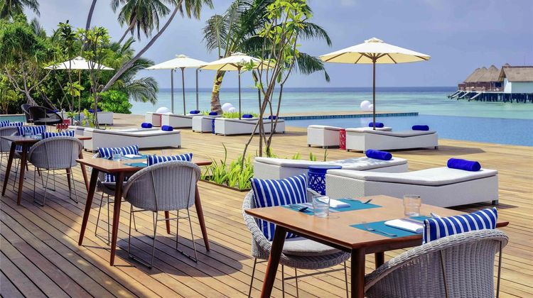 Mercure Maldives Kooddoo Resort Restaurant