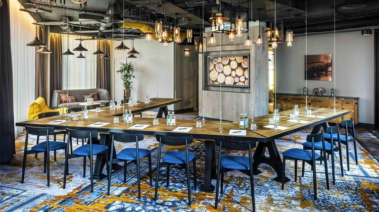 Novotel London Canary Wharf Meeting