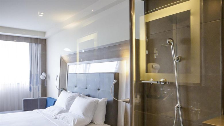 <b>Novotel RJ Porto Atlantico Room</b>. Images powered by <a href="https://iceportal.shijigroup.com/" title="IcePortal" target="_blank">IcePortal</a>.