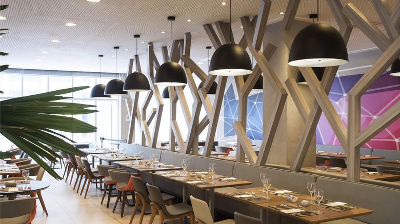 <b>Novotel RJ Porto Atlantico Restaurant</b>. Images powered by <a href="https://iceportal.shijigroup.com/" title="IcePortal" target="_blank">IcePortal</a>.