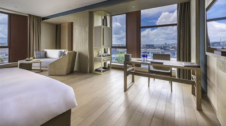 Novotel Shanghai Clover Room