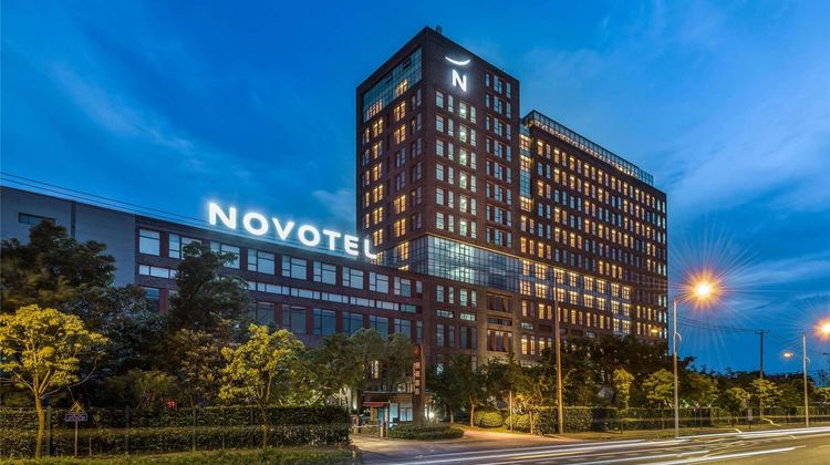 Novotel Shanghai Clover Exterior