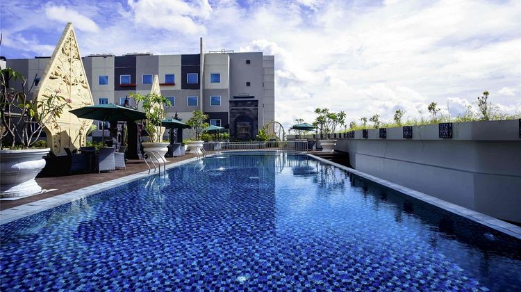 Grand Mercure Yogyakarta Adi Sucipto Pool