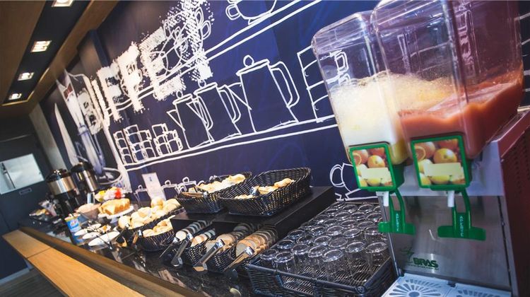 Ibis Budget Araraquara Restaurant