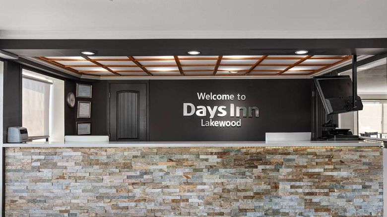 <b>Days Inn Lakewood South Tacoma Lobby</b>. Images powered by <a href="https://iceportal.shijigroup.com/" title="IcePortal" target="_blank">IcePortal</a>.