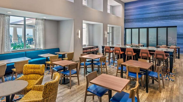 <b>Hampton Inn & Suites Clearwater Beach Lobby</b>. Images powered by <a href="https://iceportal.shijigroup.com/" title="IcePortal" target="_blank">IcePortal</a>.