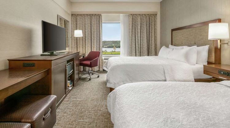 Hampton Inn Penn Yan Room