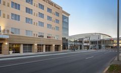 DoubleTree by Hilton Evansville