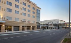 DoubleTree by Hilton Evansville