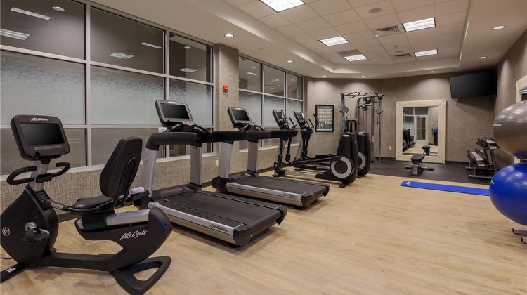 DoubleTree by Hilton Evansville Health