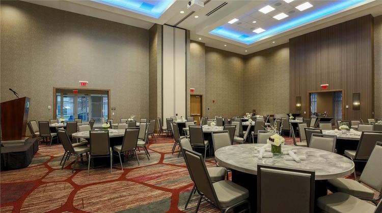 DoubleTree by Hilton Evansville Meeting