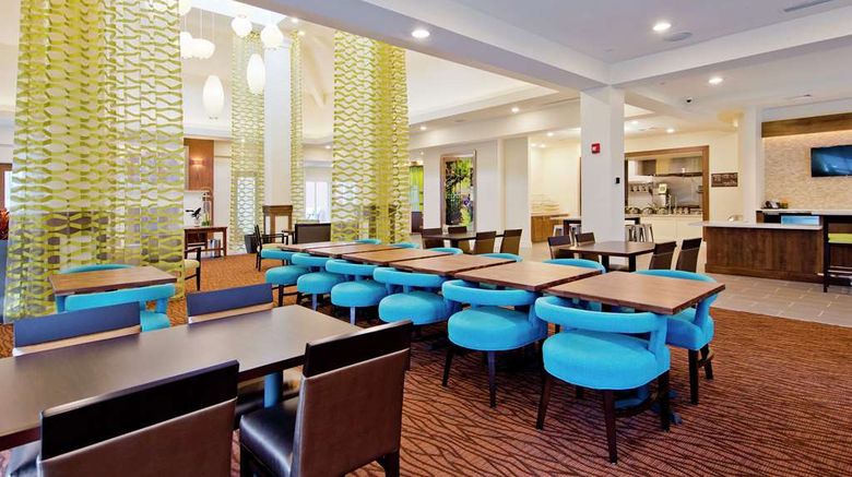<b>Hilton Garden Inn Martinsburg Lobby</b>. Images powered by <a href="https://iceportal.shijigroup.com/" title="IcePortal" target="_blank">IcePortal</a>.