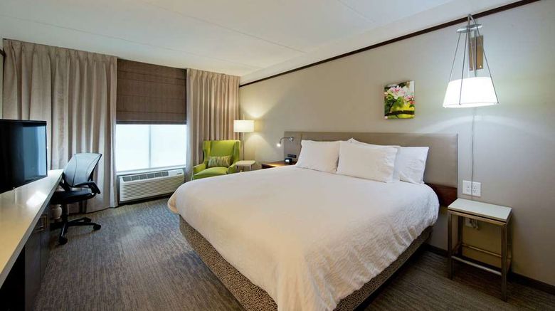 <b>Hilton Garden Inn Martinsburg Room</b>. Images powered by <a href="https://iceportal.shijigroup.com/" title="IcePortal" target="_blank">IcePortal</a>.