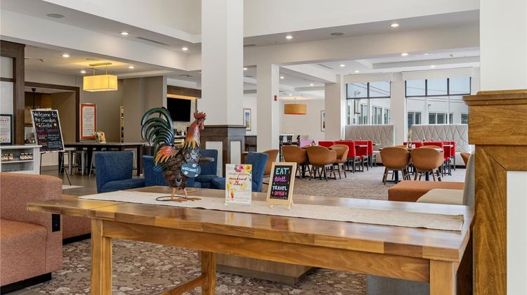 Hilton Garden Inn Martinsburg Lobby