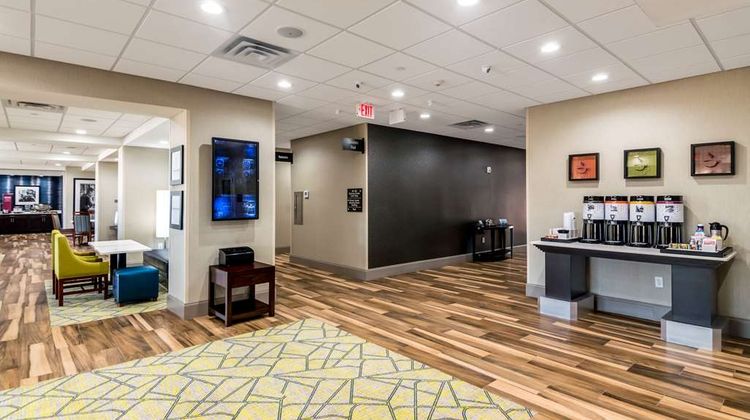 Hampton Inn Oklahoma City Northeast Lobby