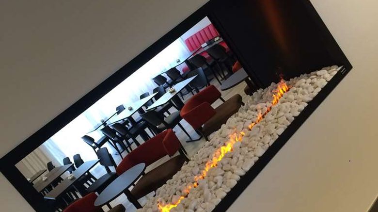 <b>Best Western Hotel Wavre Restaurant</b>. Images powered by <a href="https://iceportal.shijigroup.com/" title="IcePortal" target="_blank">IcePortal</a>.