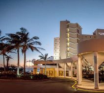 Beverly Hills Hotel Exterior