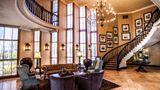 <b>Beverly Hills Hotel Lobby</b>. Images powered by <a href="https://iceportal.shijigroup.com/" title="IcePortal" target="_blank">IcePortal</a>.