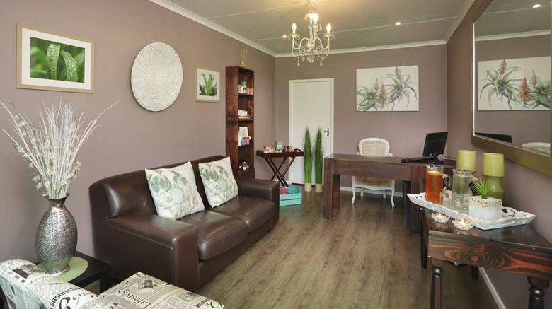 <b>Drakensberg Sun Resort Spa</b>. Images powered by <a href="https://iceportal.shijigroup.com/" title="IcePortal" target="_blank">IcePortal</a>.