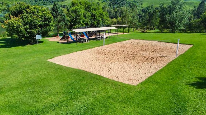 <b>Drakensberg Sun Resort Recreation</b>. Images powered by <a href="https://iceportal.shijigroup.com/" title="IcePortal" target="_blank">IcePortal</a>.