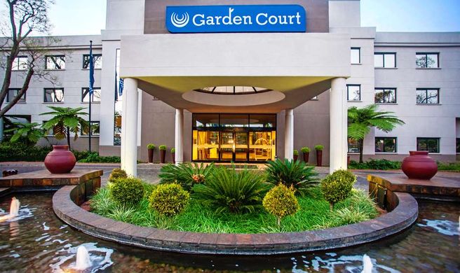 Garden Court Hatfield Exterior