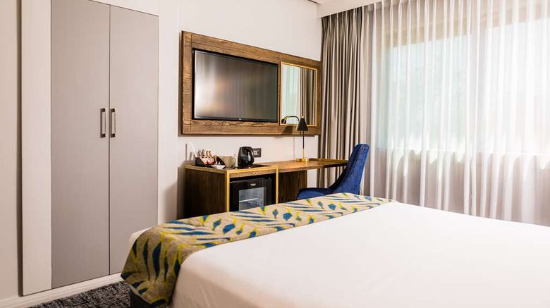 <b>Garden Court Hatfield Room</b>. Images powered by <a href="https://iceportal.shijigroup.com/" title="IcePortal" target="_blank">IcePortal</a>.