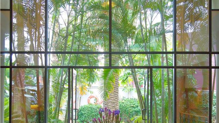 Garden Court Hatfield Lobby