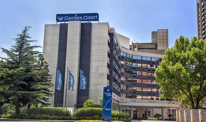 Garden Court Milpark Exterior
