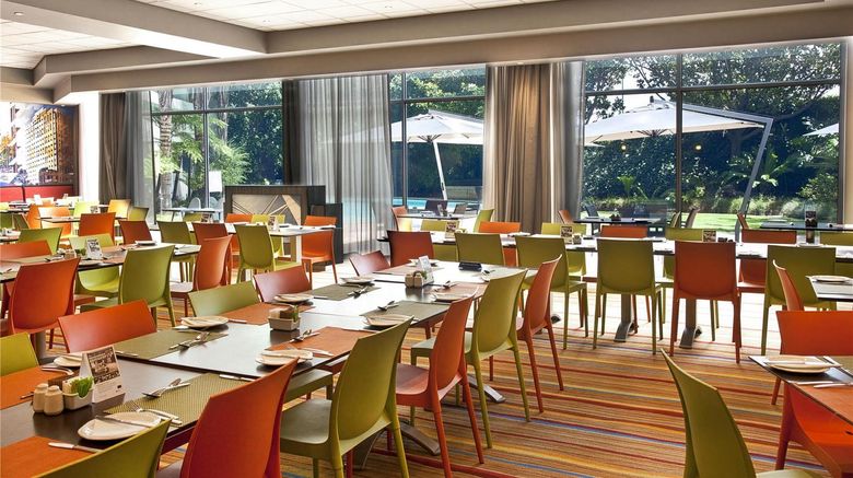<b>Garden Court Milpark Restaurant</b>. Images powered by <a href="https://iceportal.shijigroup.com/" title="IcePortal" target="_blank">IcePortal</a>.