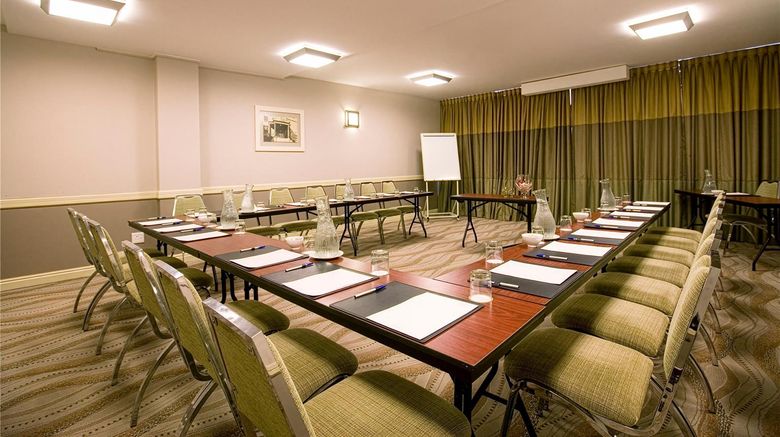 <b>Garden Court Nelson Mandela Blvd Meeting</b>. Images powered by <a href="https://iceportal.shijigroup.com/" title="IcePortal" target="_blank">IcePortal</a>.