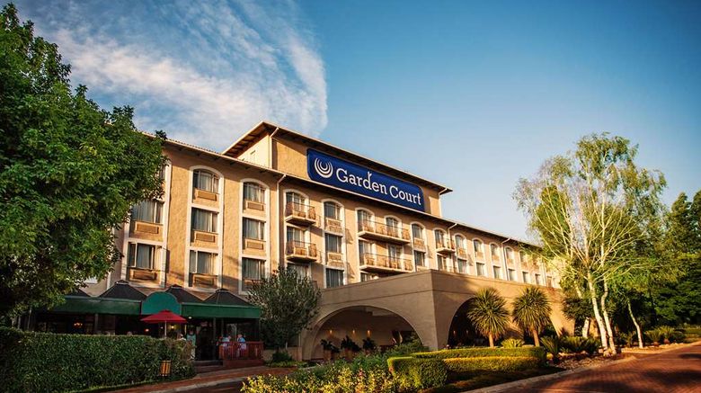 <b>Garden Court O.R. Tambo Int'l Airport Exterior</b>. Images powered by <a href="https://iceportal.shijigroup.com/" title="IcePortal" target="_blank">IcePortal</a>.