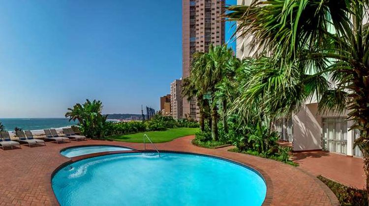 Garden Court South Beach Pool