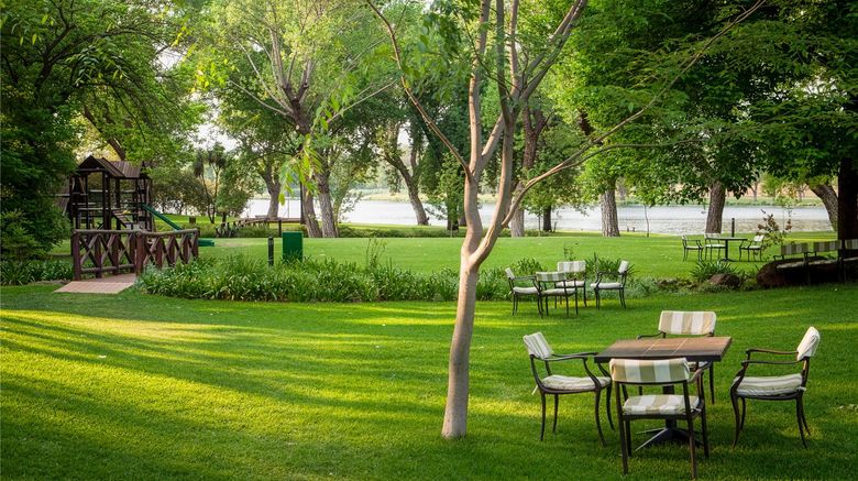 <b>Riverside Sun Exterior</b>. Images powered by <a href="https://iceportal.shijigroup.com/" title="IcePortal" target="_blank">IcePortal</a>.