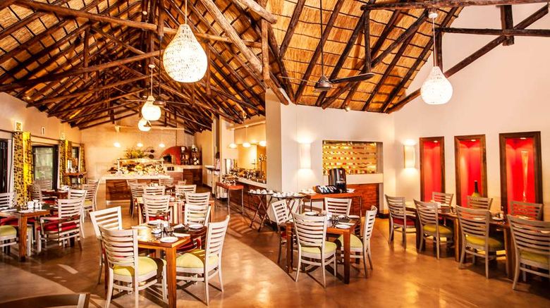 <b>Sabi River Sun Resort Restaurant</b>. Images powered by <a href="https://iceportal.shijigroup.com/" title="IcePortal" target="_blank">IcePortal</a>.