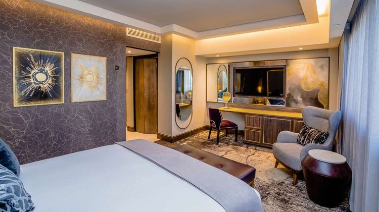 Sandton Sun and Towers Suite