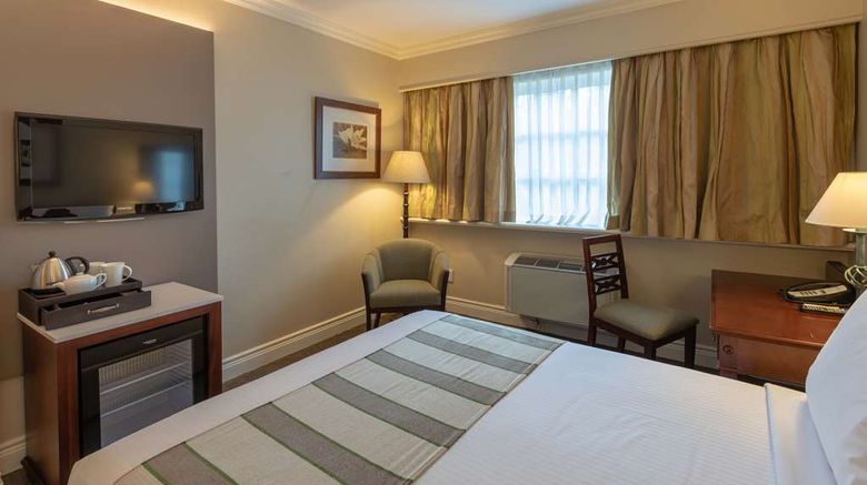 <b>Southern Sun Mbombela Room</b>. Images powered by <a href="https://iceportal.shijigroup.com/" title="IcePortal" target="_blank">IcePortal</a>.