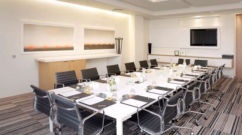 <b>Southern Sun Hyde Park Sandton Room</b>. Images powered by <a href="https://iceportal.shijigroup.com/" title="IcePortal" target="_blank">IcePortal</a>.