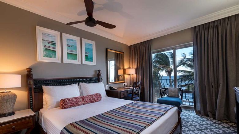 <b>Southern Sun Maputo Room</b>. Images powered by <a href="https://iceportal.shijigroup.com/" title="IcePortal" target="_blank">IcePortal</a>.