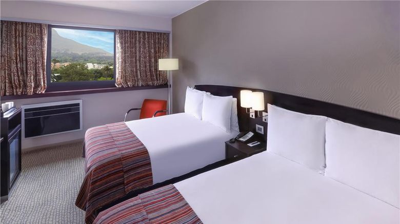 <b>Southern Sun Newlands Room</b>. Images powered by <a href="https://iceportal.shijigroup.com/" title="IcePortal" target="_blank">IcePortal</a>.