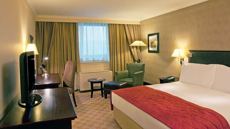 <b>Southern Sun OR Tambo International Arpt Room</b>. Images powered by <a href="https://iceportal.shijigroup.com/" title="IcePortal" target="_blank">IcePortal</a>.