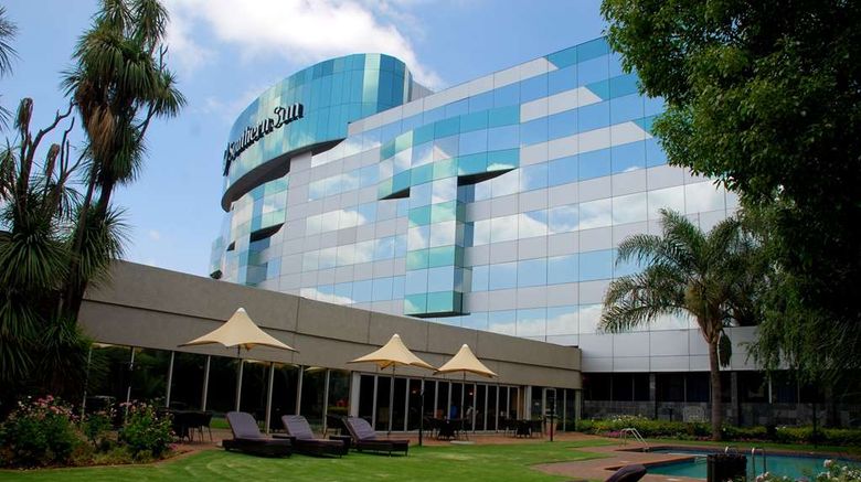 <b>Southern Sun OR Tambo International Arpt Exterior</b>. Images powered by <a href="https://iceportal.shijigroup.com/" title="IcePortal" target="_blank">IcePortal</a>.