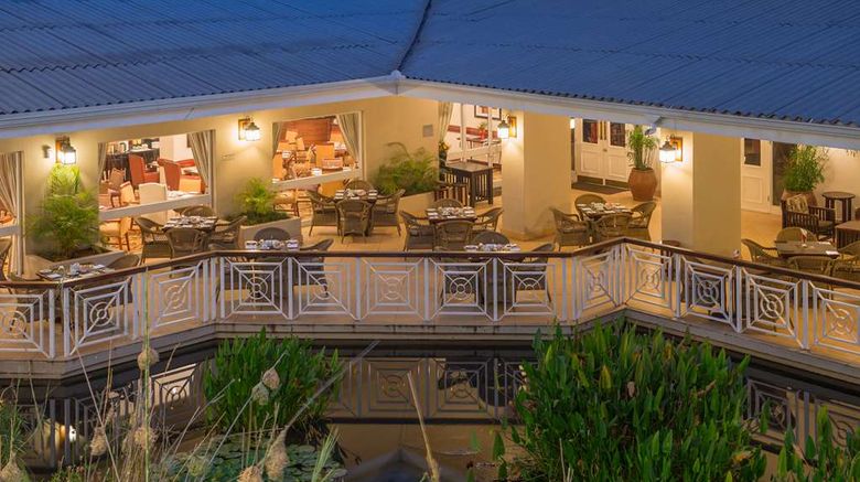 <b>Southern Sun Ridgeway Restaurant</b>. Images powered by <a href="https://iceportal.shijigroup.com/" title="IcePortal" target="_blank">IcePortal</a>.