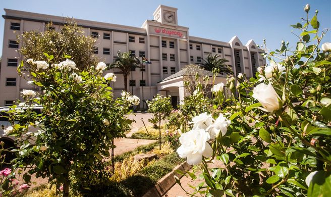 StayEasy Eastgate Exterior