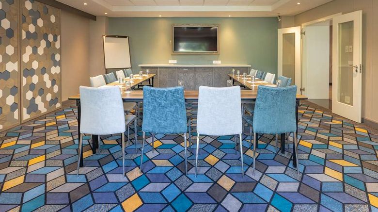 <b>StayEasy Mbombela Meeting</b>. Images powered by <a href="https://iceportal.shijigroup.com/" title="IcePortal" target="_blank">IcePortal</a>.