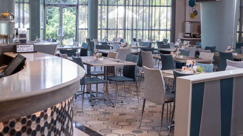 <b>StayEasy Mbombela Restaurant</b>. Images powered by <a href="https://iceportal.shijigroup.com/" title="IcePortal" target="_blank">IcePortal</a>.
