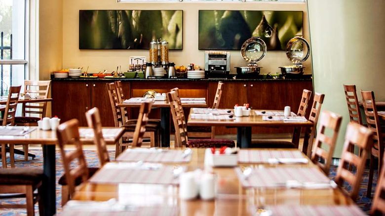 <b>StayEasy Pretoria Restaurant</b>. Images powered by <a href="https://iceportal.shijigroup.com/" title="IcePortal" target="_blank">IcePortal</a>.