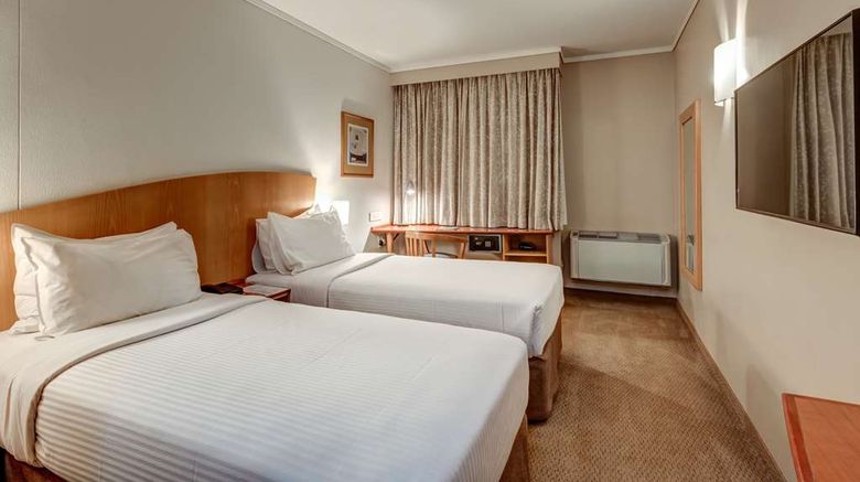 <b>StayEasy Pretoria Room</b>. Images powered by <a href="https://iceportal.shijigroup.com/" title="IcePortal" target="_blank">IcePortal</a>.