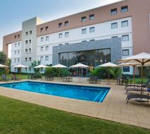 StayEasy Rustenburg Exterior