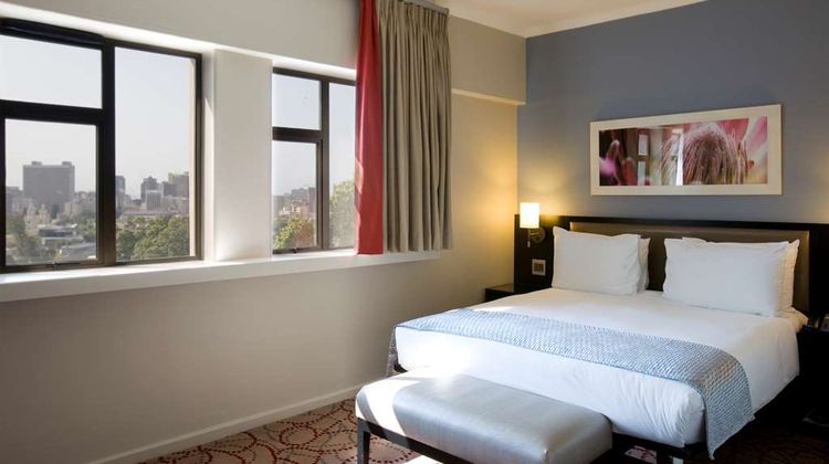 SunSquare Cape Town Gardens Suite